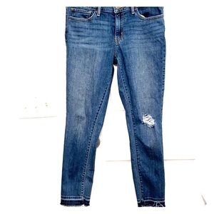 Levi’s Ripped Skinny Jeans